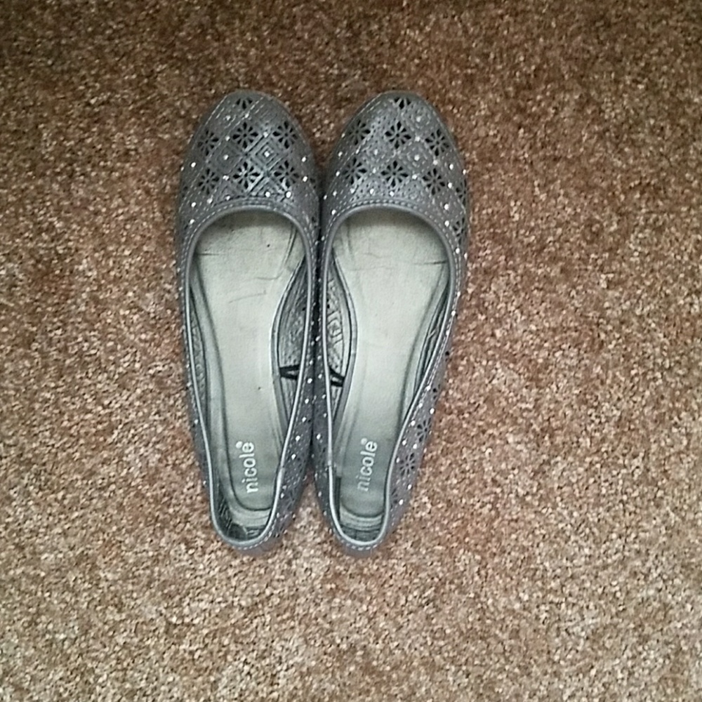 Ballet flats